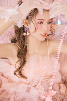 年轻的表妹